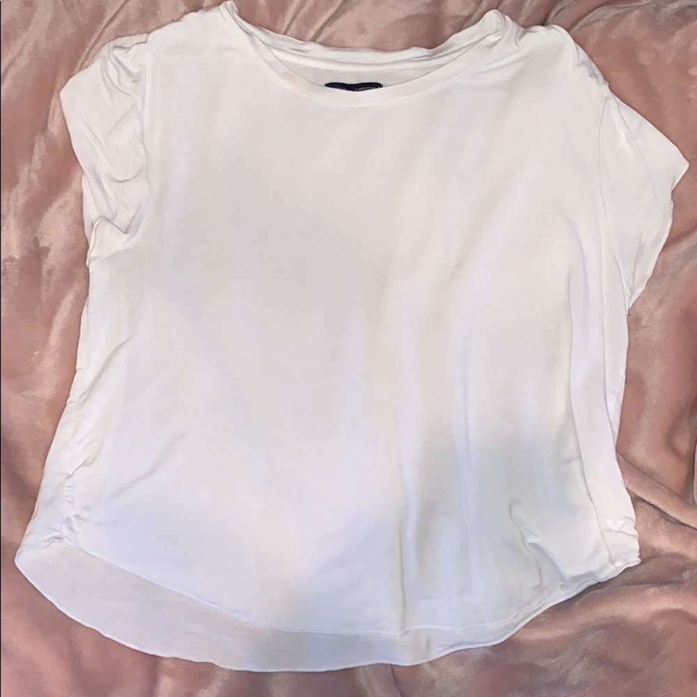 Basic flowy soft white cropped short sleeve tshirt